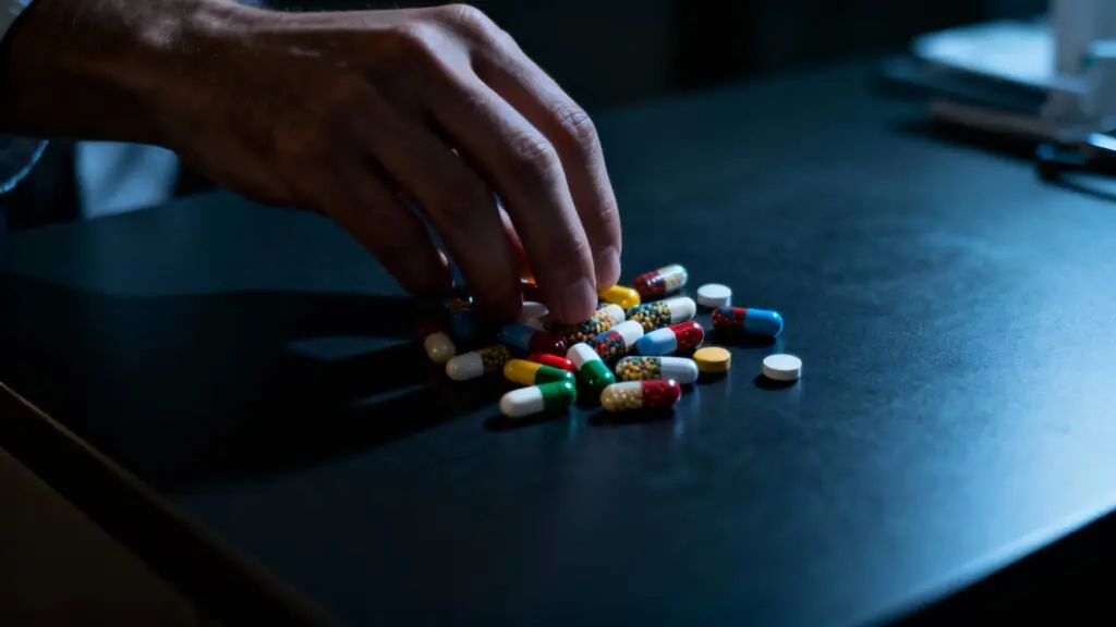 Un médecin radié prescrivait de faux remèdes : le scandale de l&rsquo;« endothérapie » et des pilules inventées